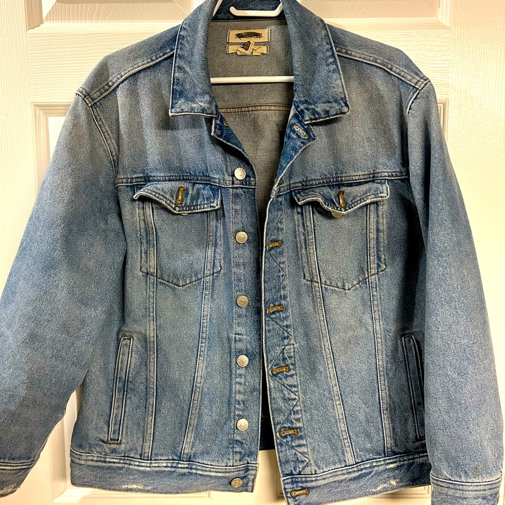 Madewell oversized denim trucker jacket